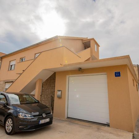 ורסי Apartman Eva מראה חיצוני תמונה