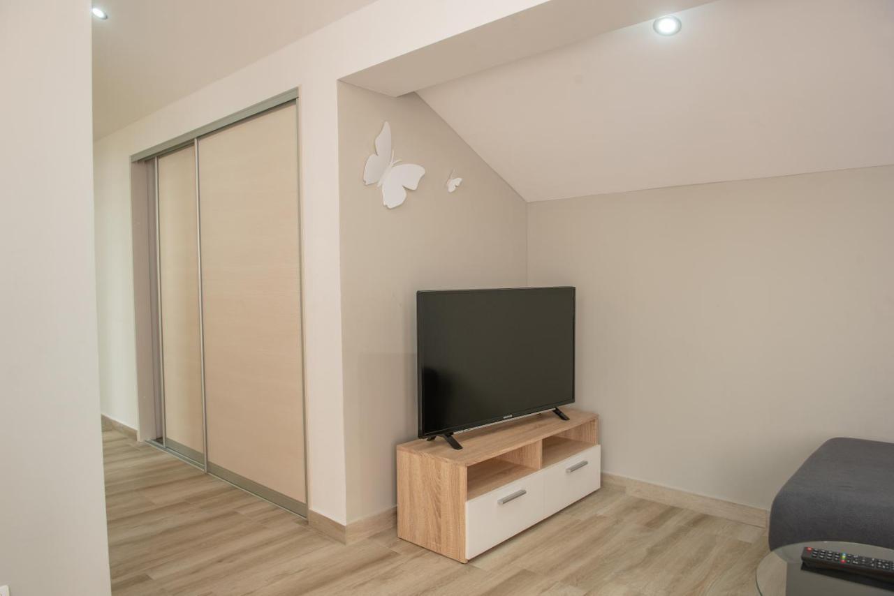 ורסי Apartman Eva מראה חיצוני תמונה