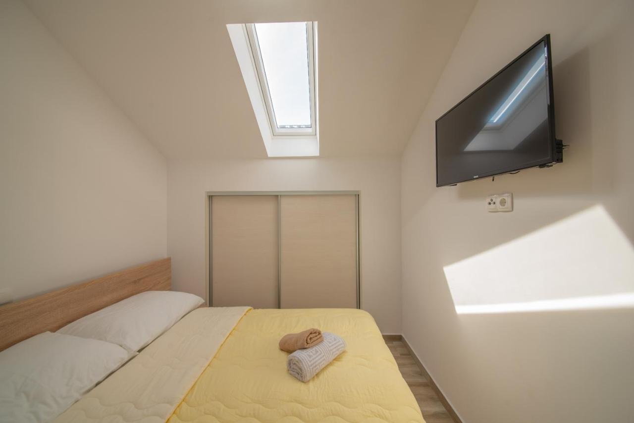 ורסי Apartman Eva מראה חיצוני תמונה