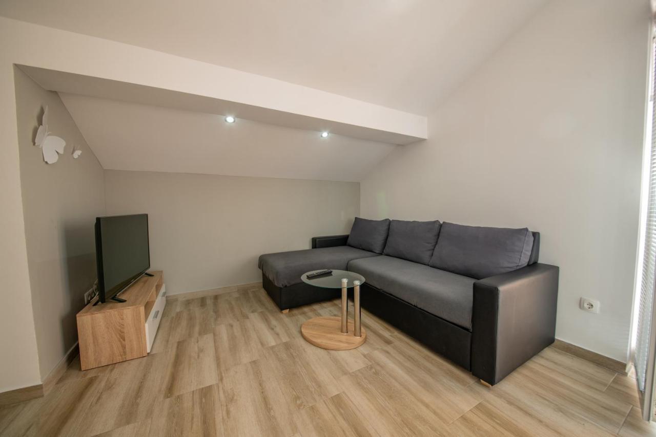ורסי Apartman Eva מראה חיצוני תמונה