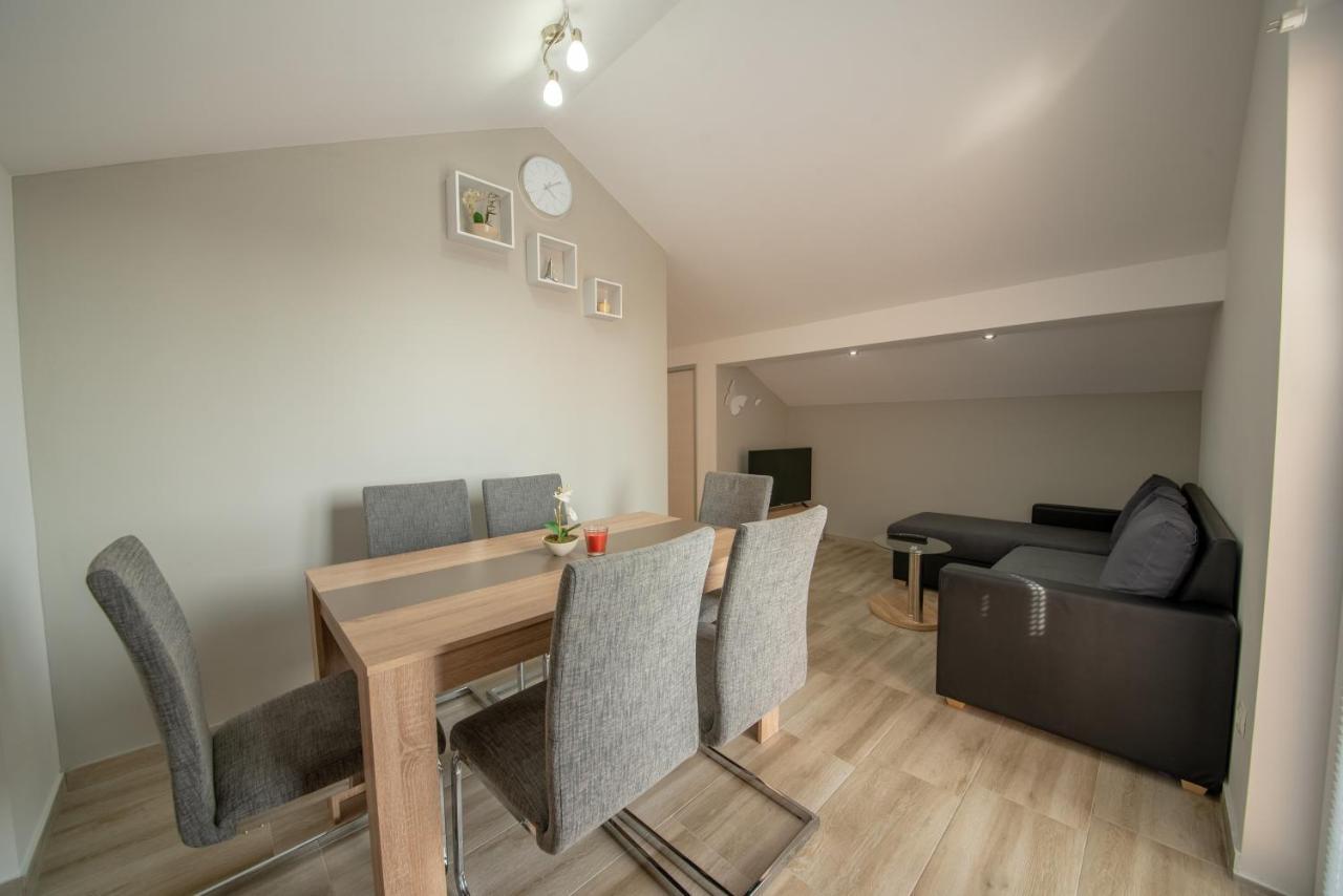 ורסי Apartman Eva מראה חיצוני תמונה